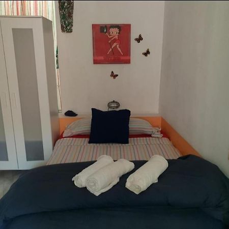 Apartamento Tipo Loth Alameda إشبيلية المظهر الخارجي الصورة